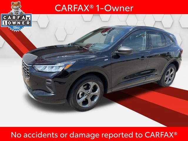 Used 2024 Ford Escape ST-Line w/ Tech Pack #1 AWD/4WD image 2