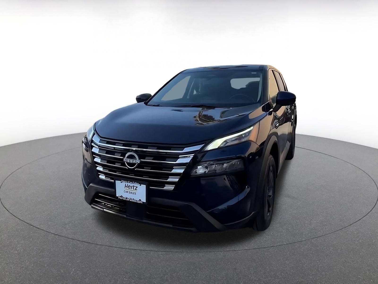 Used 2025 Nissan Rogue SV AWD/4WD image 7