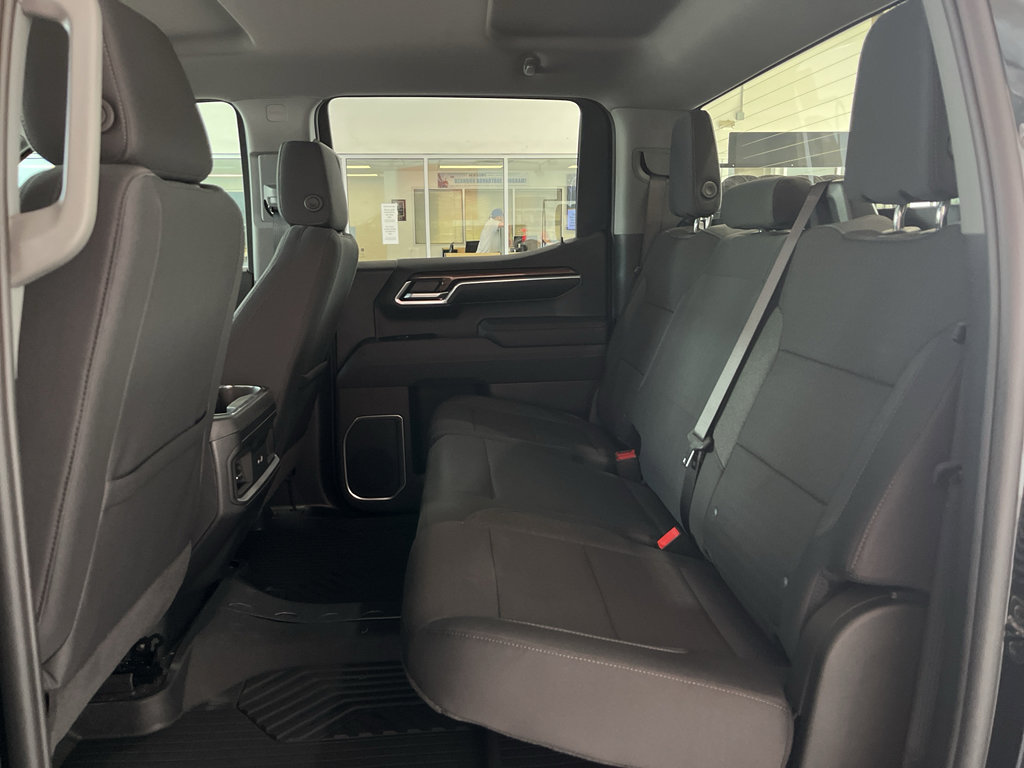 New 2026 Chevrolet Silverado 1500 RST w/ Z71 Off-Road Package AWD/4WD image 14