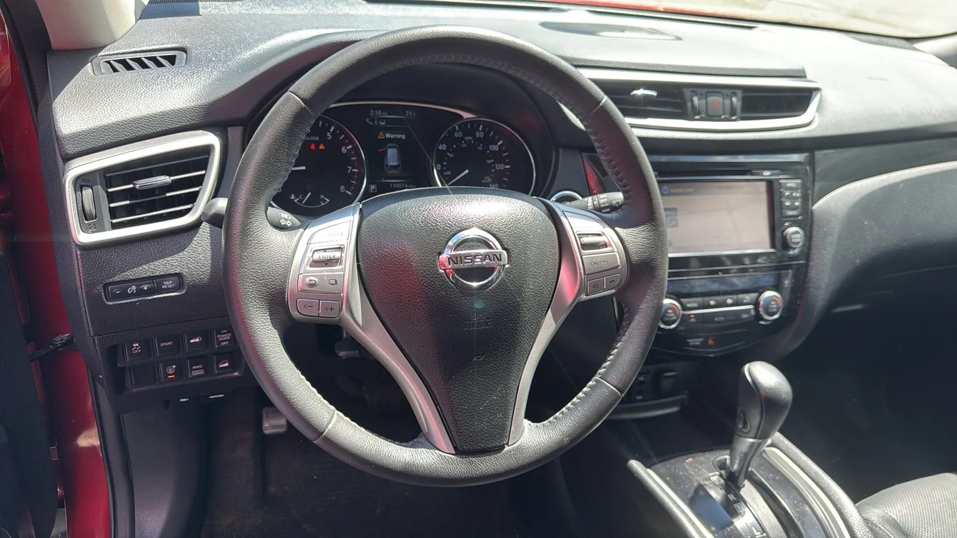 Used 2014 Nissan Rogue SL w/ SL Premium Package image 9
