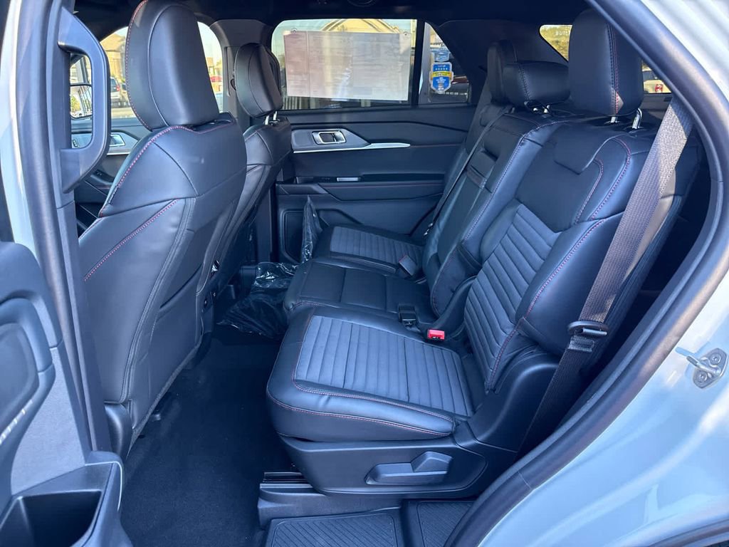 New 2026 Ford Explorer ST-Line w/ Premium Package image 21