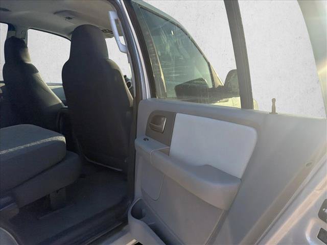 Used 2004 Ford Expedition XLT RWD image 22