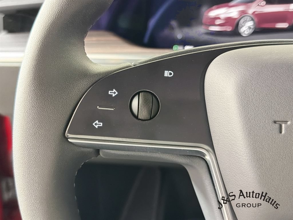 Used 2026 Tesla Model X AWD/4WD image 13