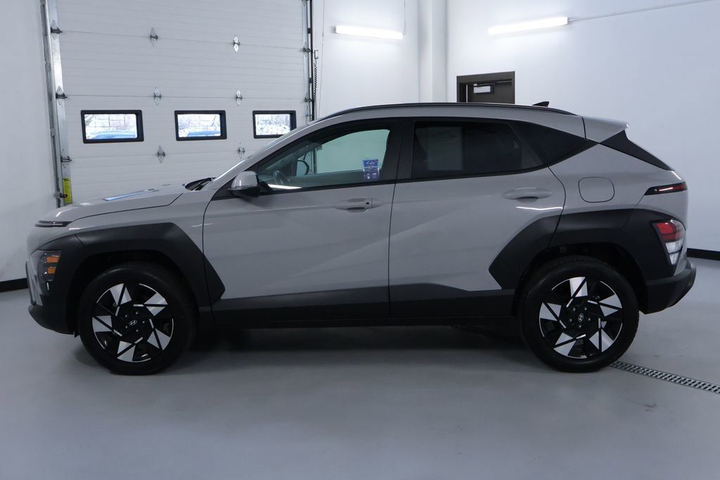 Used 2024 Hyundai Kona SEL image 4
