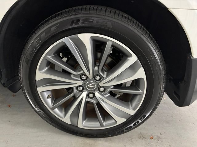 Certified 2017 Acura MDX w/ Technology Package FWD image 9