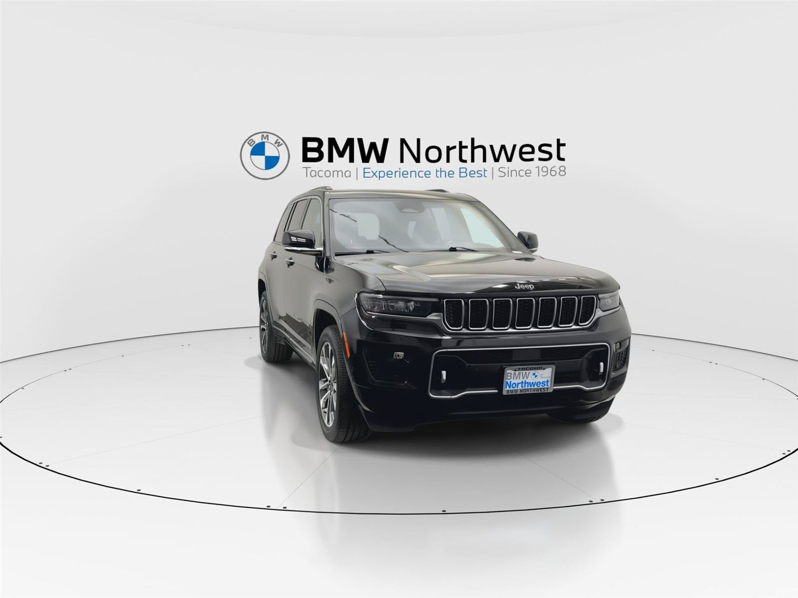 Used 2022 Jeep Grand Cherokee Overland AWD/4WD image 7