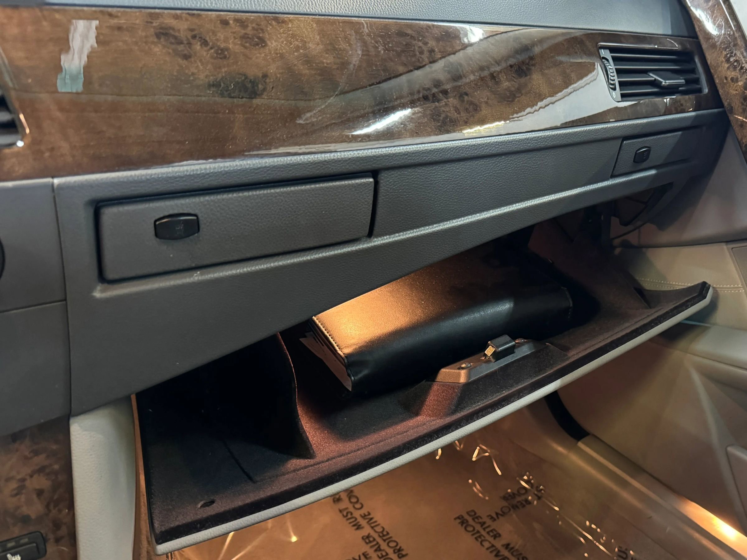 Used 2006 BMW 530xi Wagon image 20