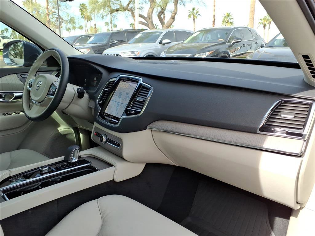 Used 2025 Volvo XC90 T8 Plus w/ Protection Package Premier image 11