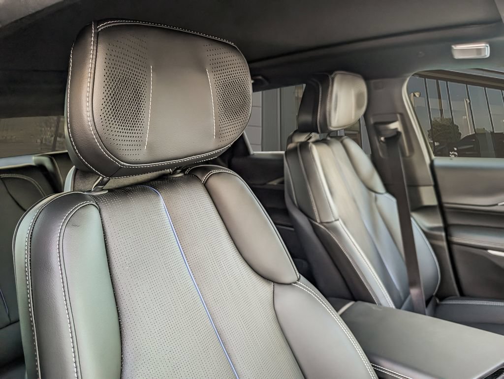 New 2026 Cadillac Lyriq Premium Sport AWD/4WD image 19