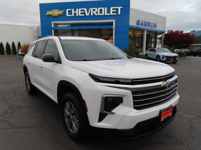 Used 2025 Chevrolet Traverse LT