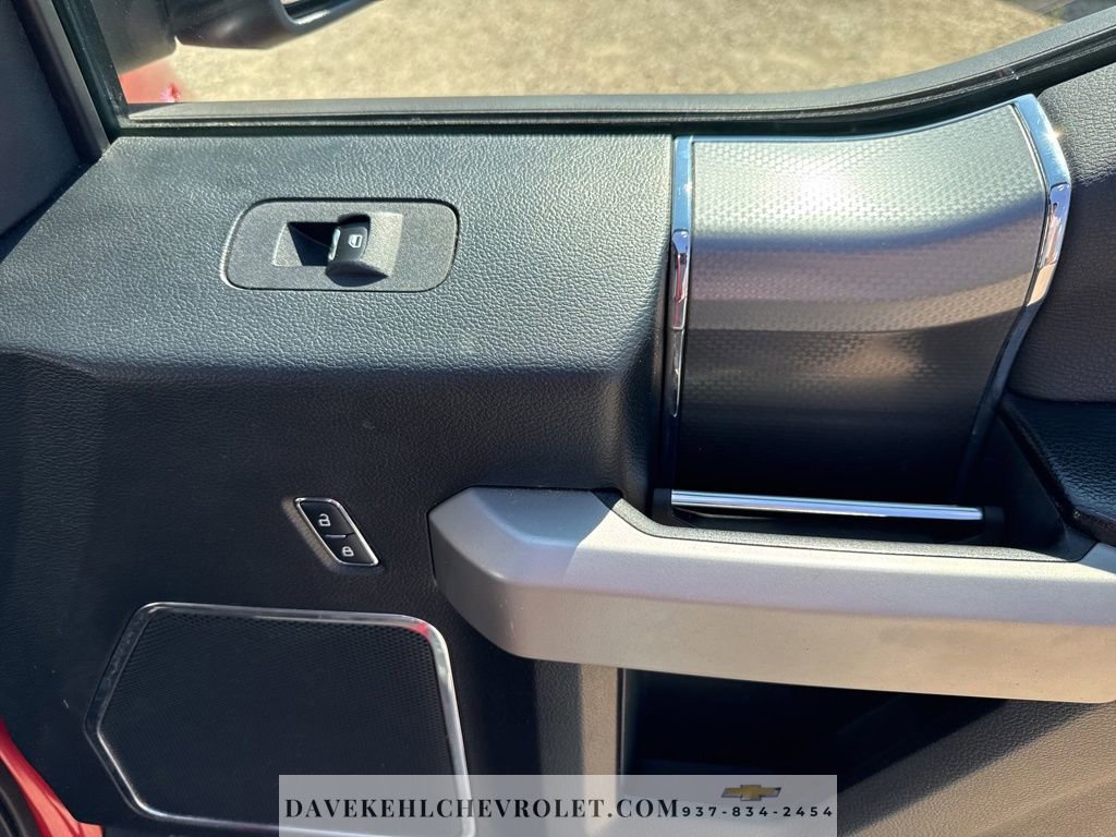 Used 2015 Ford F150 Lariat image 31