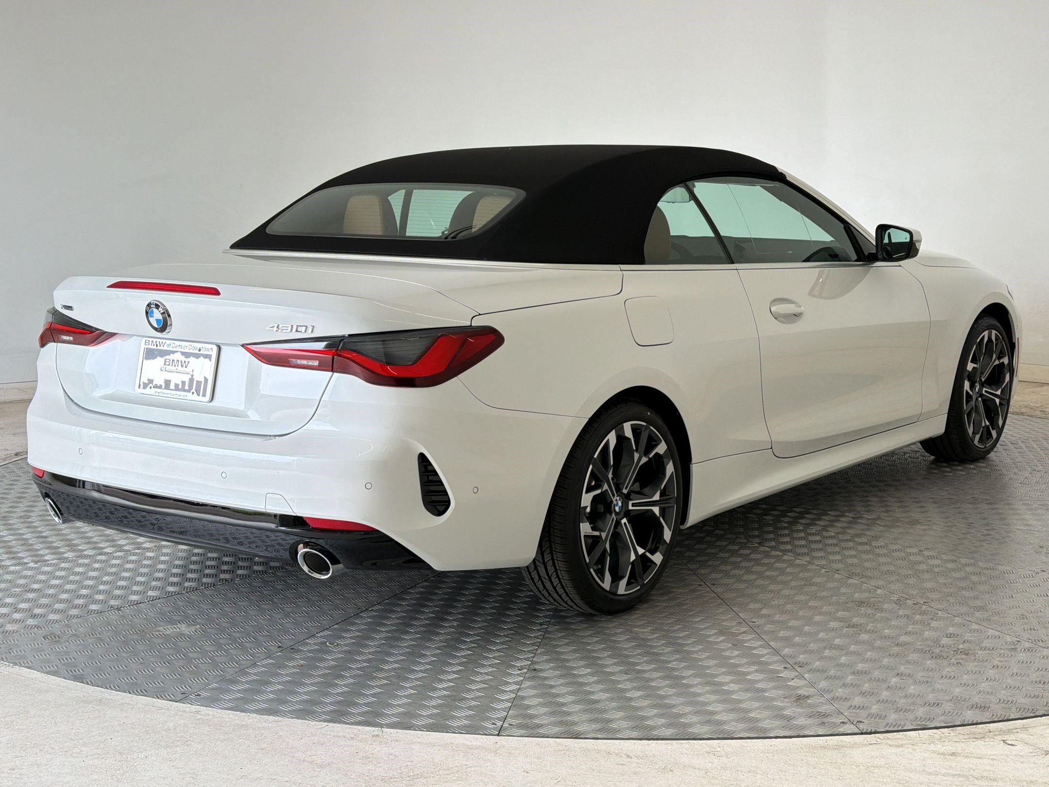 New 2027 BMW 430i xDrive Convertible w/ Premium Package AWD/4WD image 9