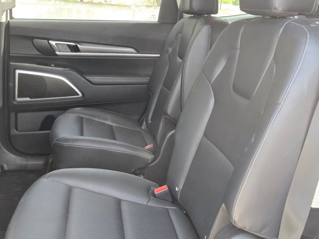 Used 2022 Kia Telluride S image 20