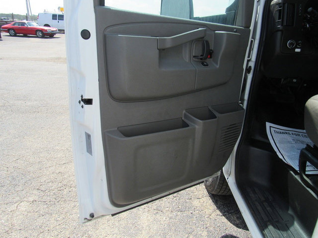Used 2021 GMC Savana 3500 Extended w/ Power Convenience Package RWD image 22