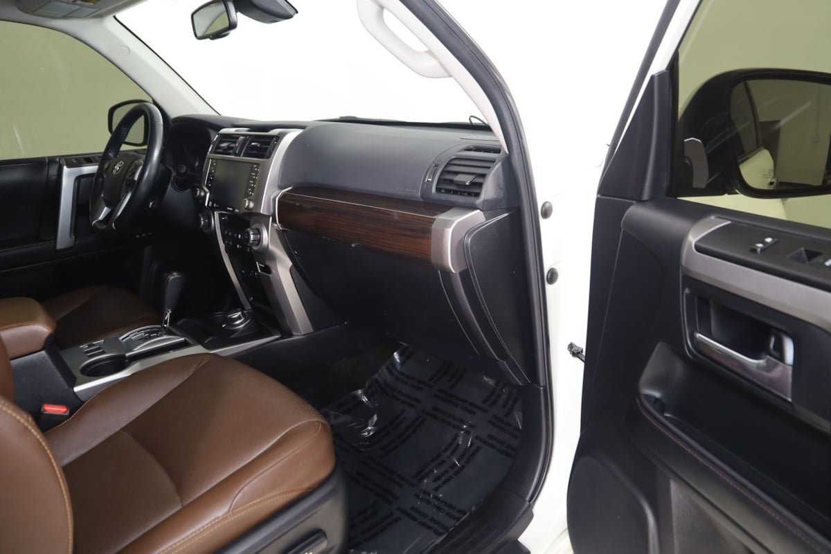 Used 2023 Toyota 4Runner Limited AWD/4WD image 41