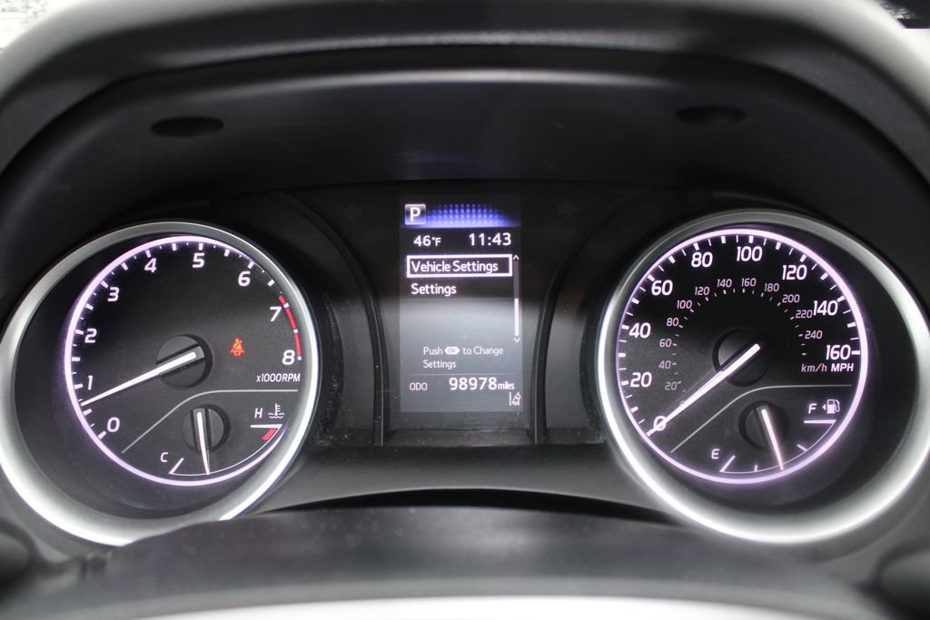 Used 2021 Toyota Camry LE image 18