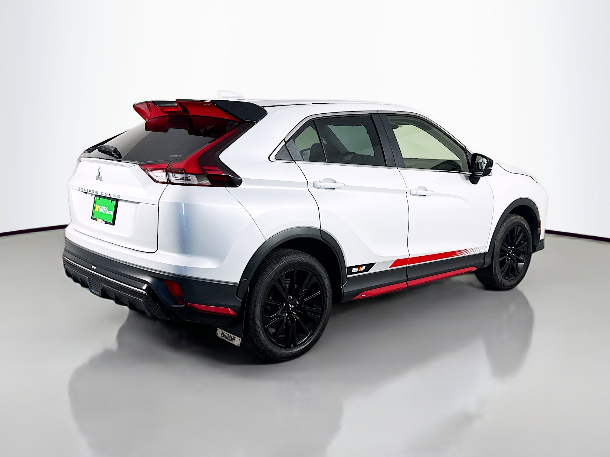 Used 2023 Mitsubishi Eclipse Cross LE image 10