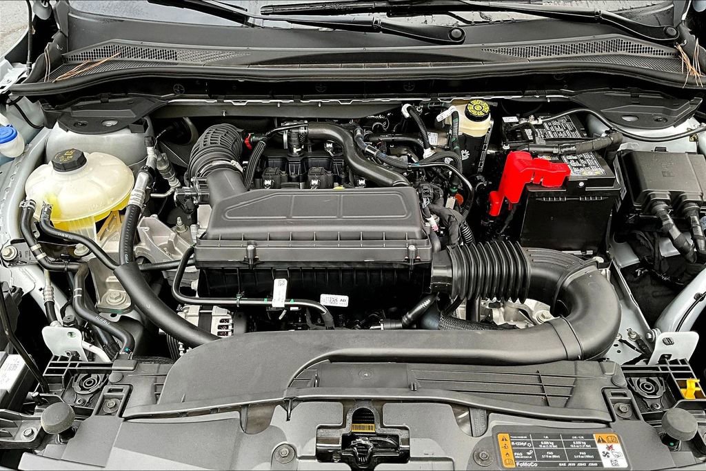New 2025 Ford Escape Active w/ Active Premium Tech Pack image 12