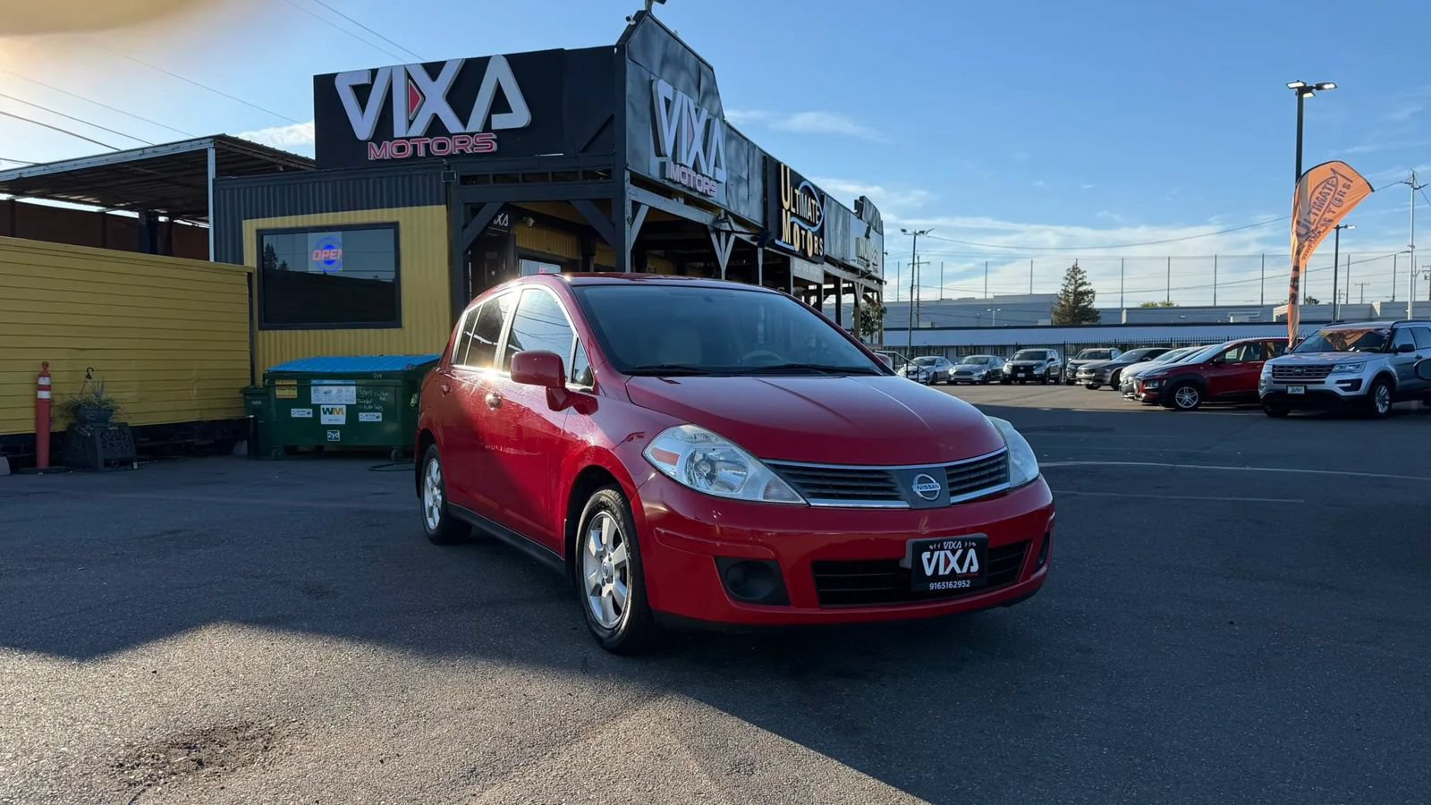 Used 2007 Nissan Versa Hatchback w/ Convenience Pkg FWD image 3