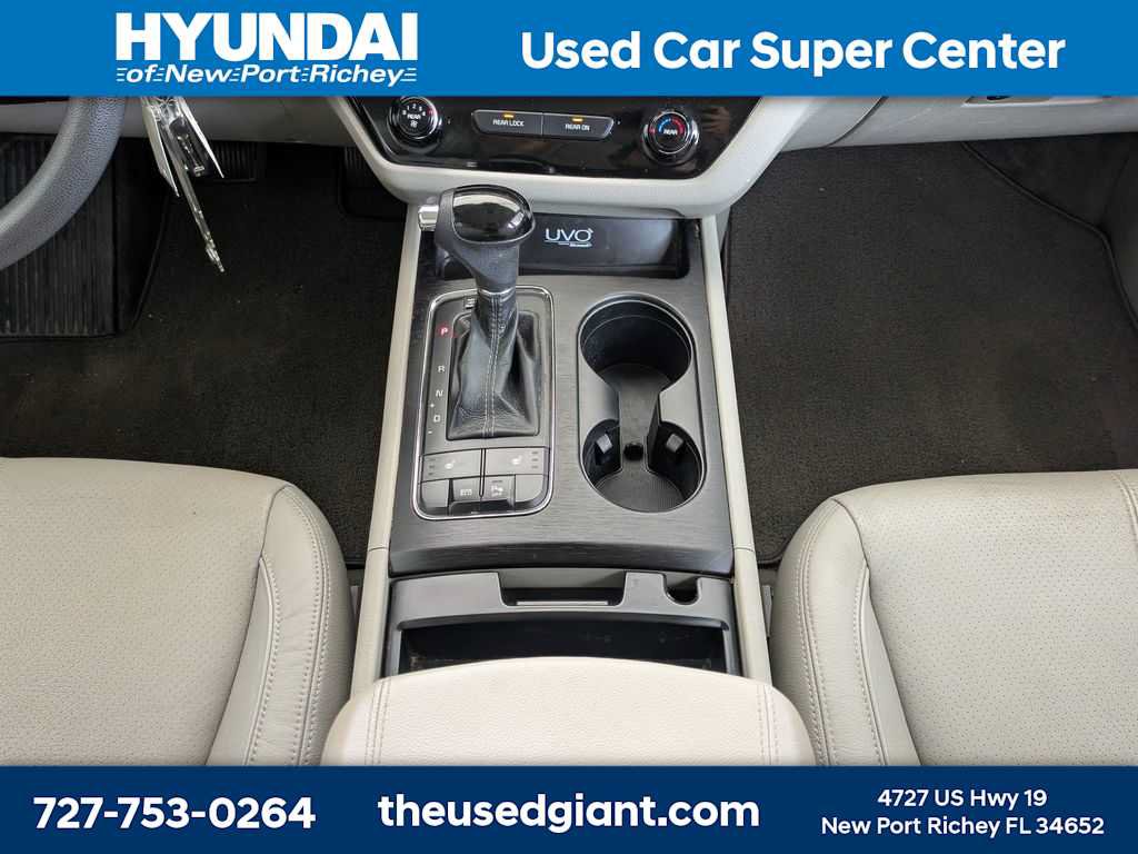 Used 2016 Kia Sedona LX w/ LX Convenience Package FWD image 23