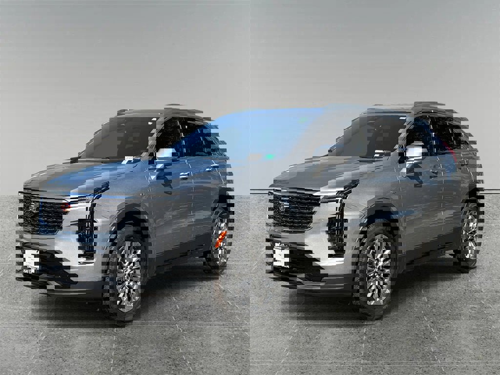 New 2024 Cadillac XT4 Premium Luxury