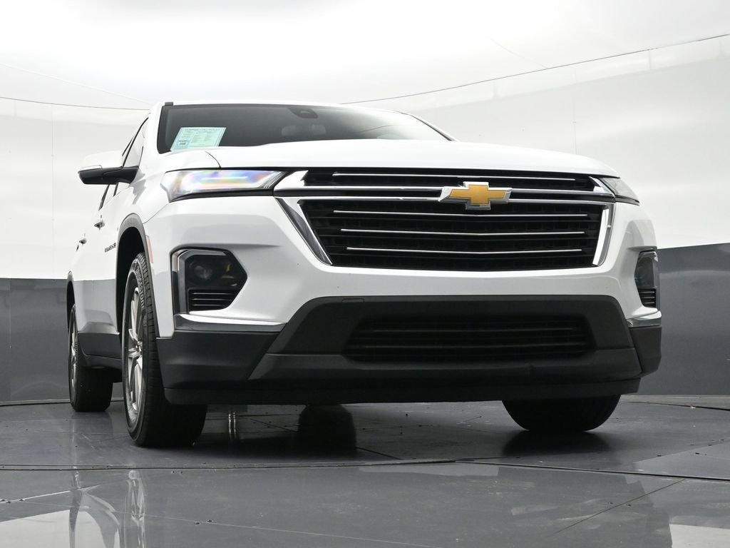 Used 2023 Chevrolet Traverse LT image 38