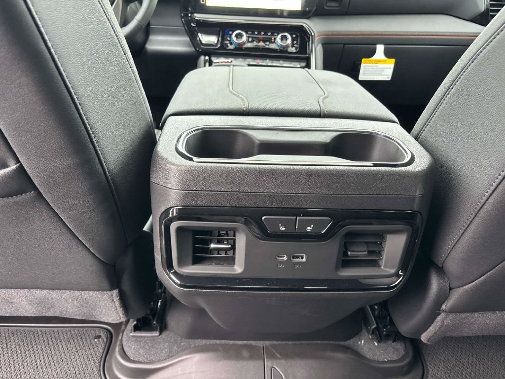 New 2026 GMC Sierra 1500 AT4 w/ Technology Package AWD/4WD image 8