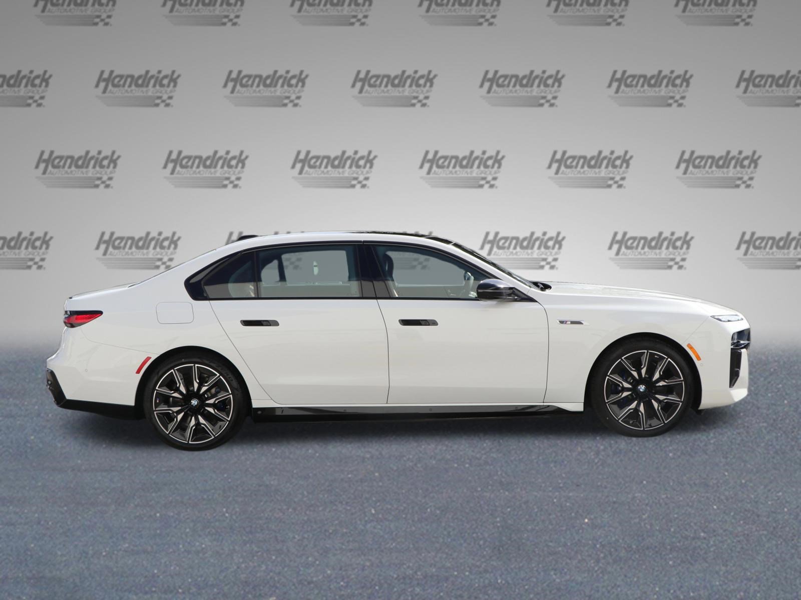 Certified 2025 BMW i7 M70 w/ Executive Package AWD/4WD image 9