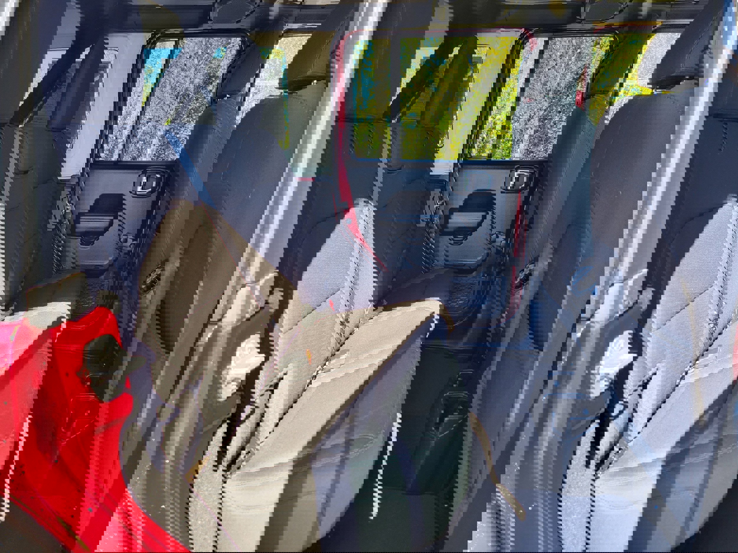 Used 2021 Jeep Wrangler Unlimited Sport image 32