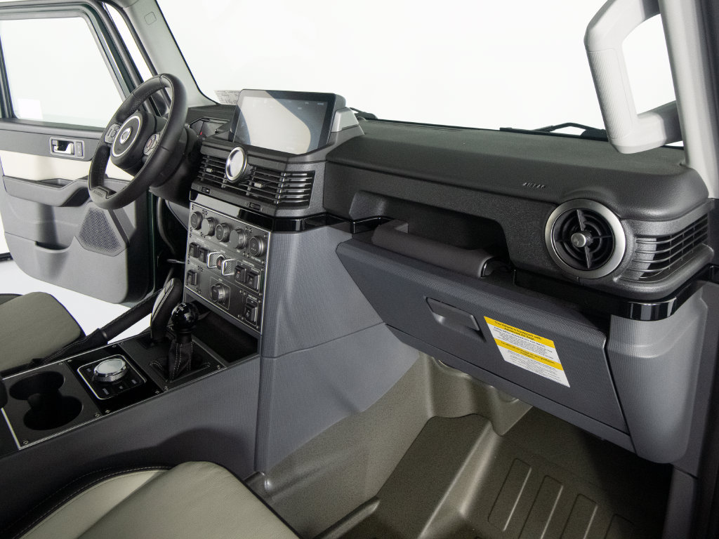 Used 2025 INEOS Grenadier Station Wagon AWD/4WD image 29