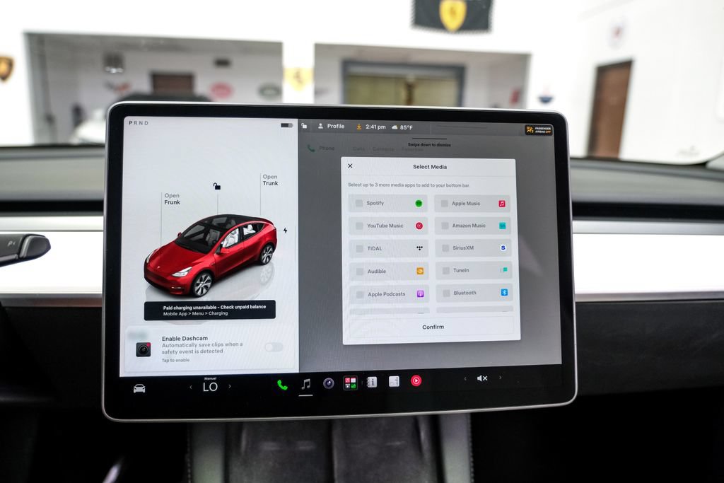 Used 2023 Tesla Model Y AWD image 26