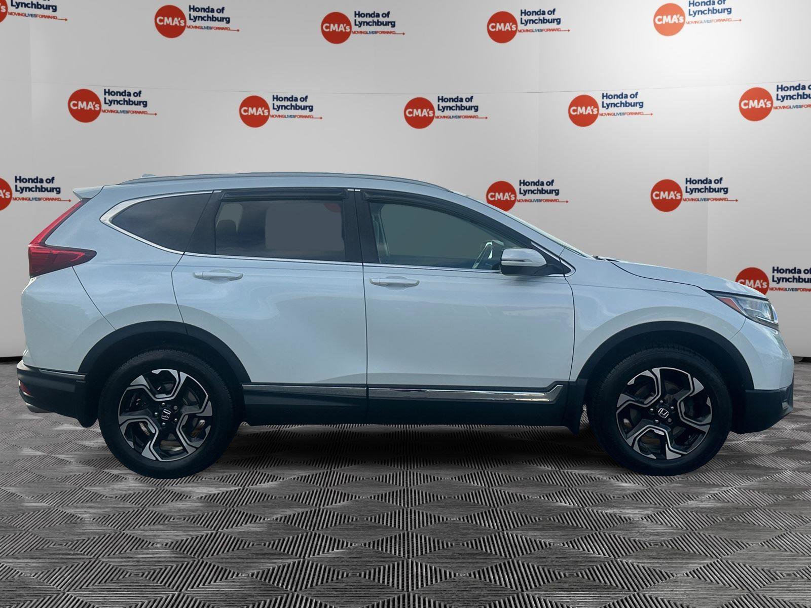 Used 2017 Honda CR-V Touring image 6