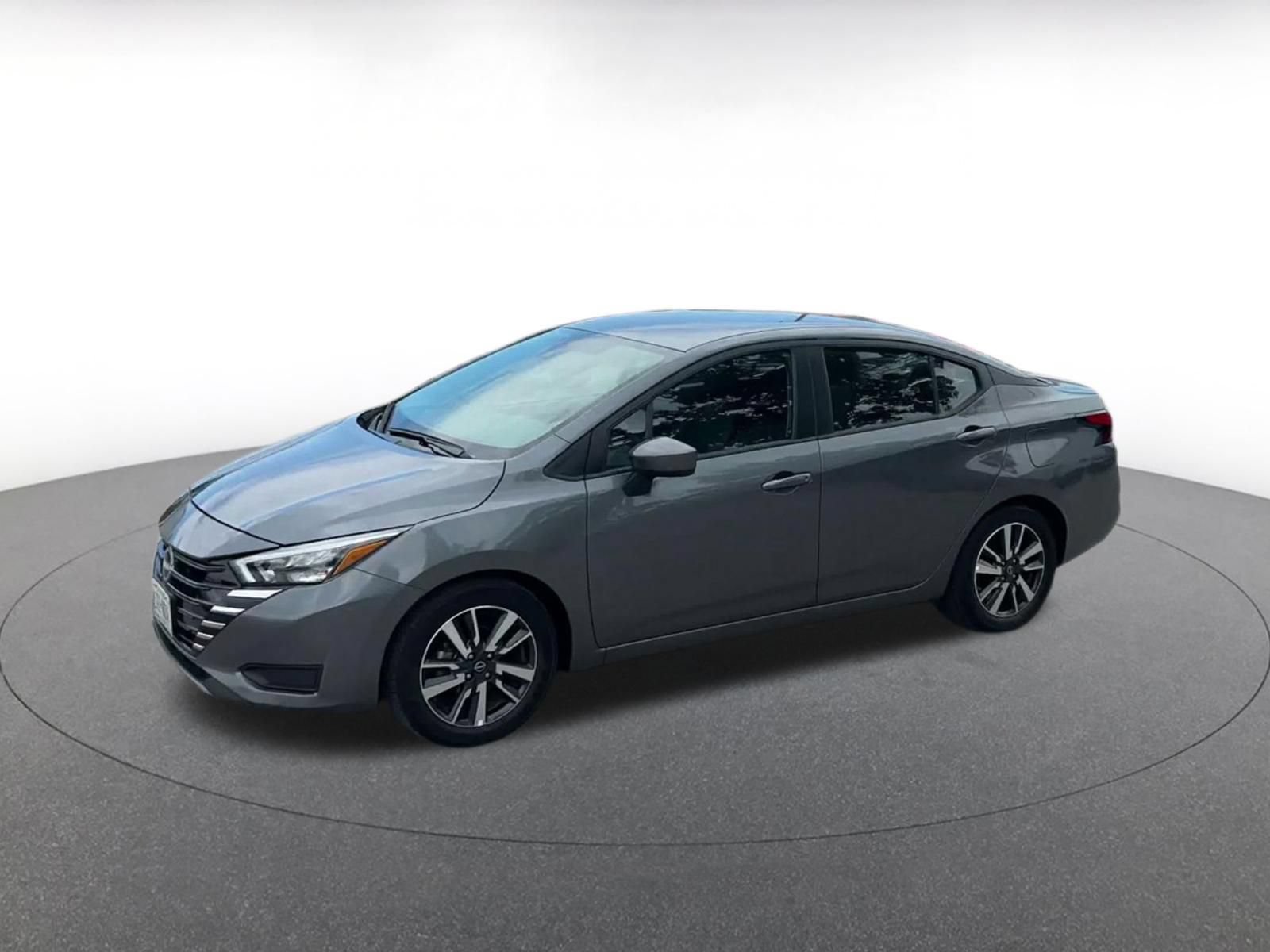 Used 2025 Nissan Versa SV FWD image 7