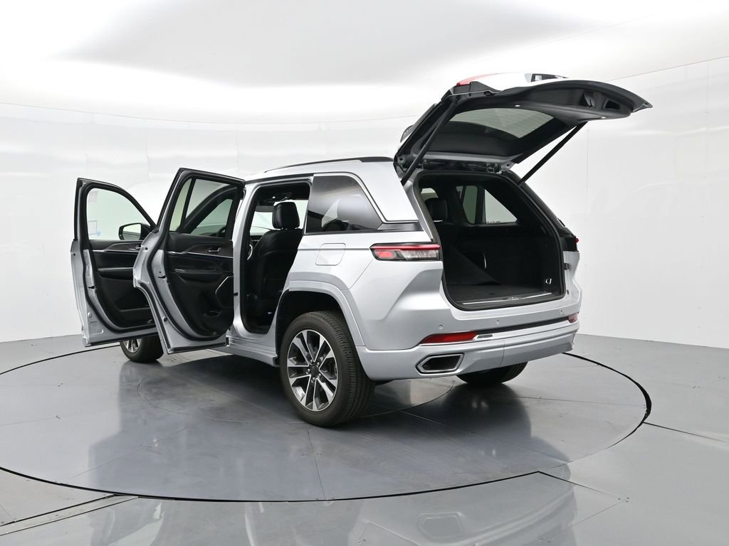 Used 2023 Jeep Grand Cherokee Overland image 37