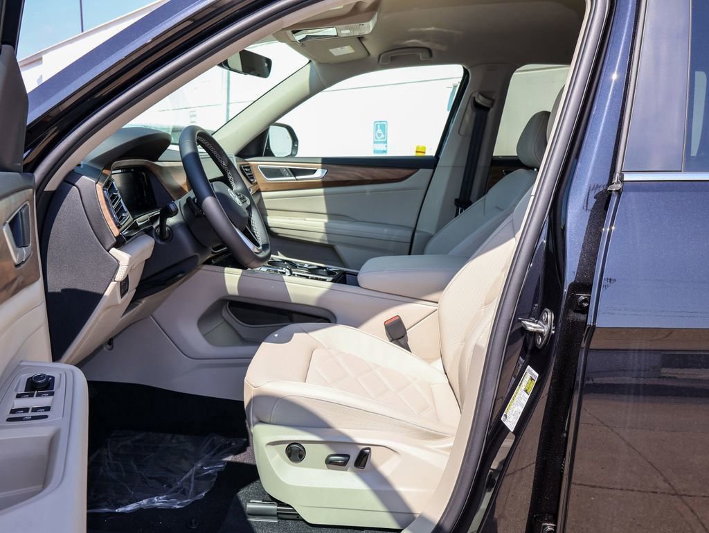 New 2026 Volkswagen Atlas SE image 12