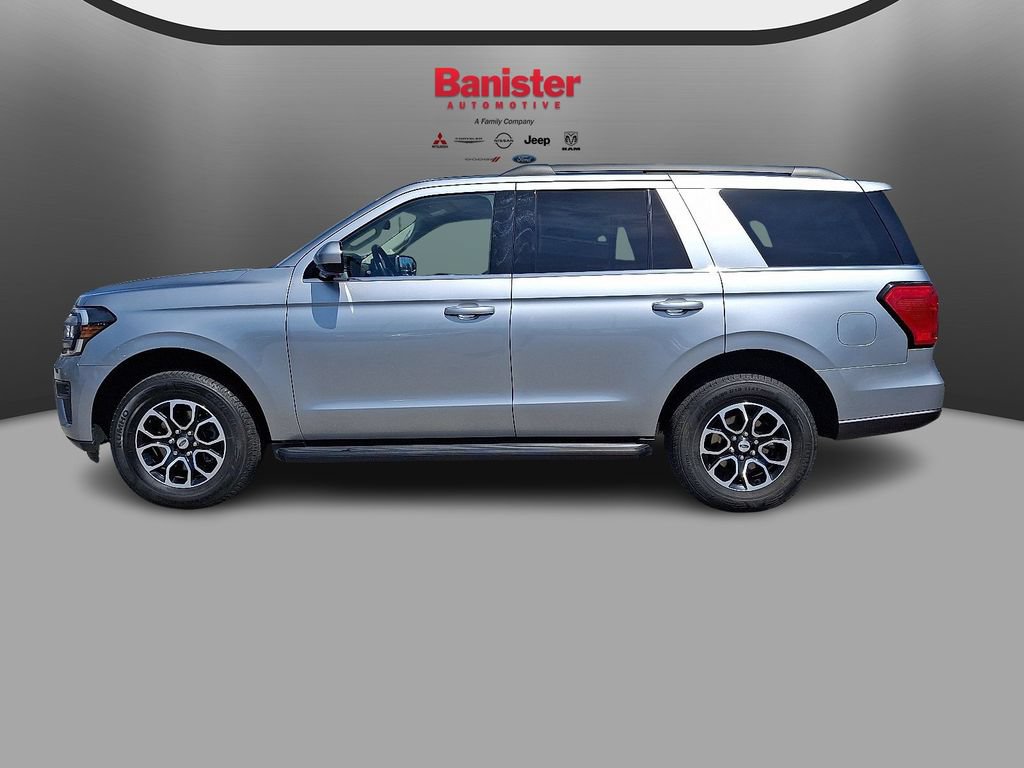 Used 2024 Ford Expedition XLT AWD/4WD image 7