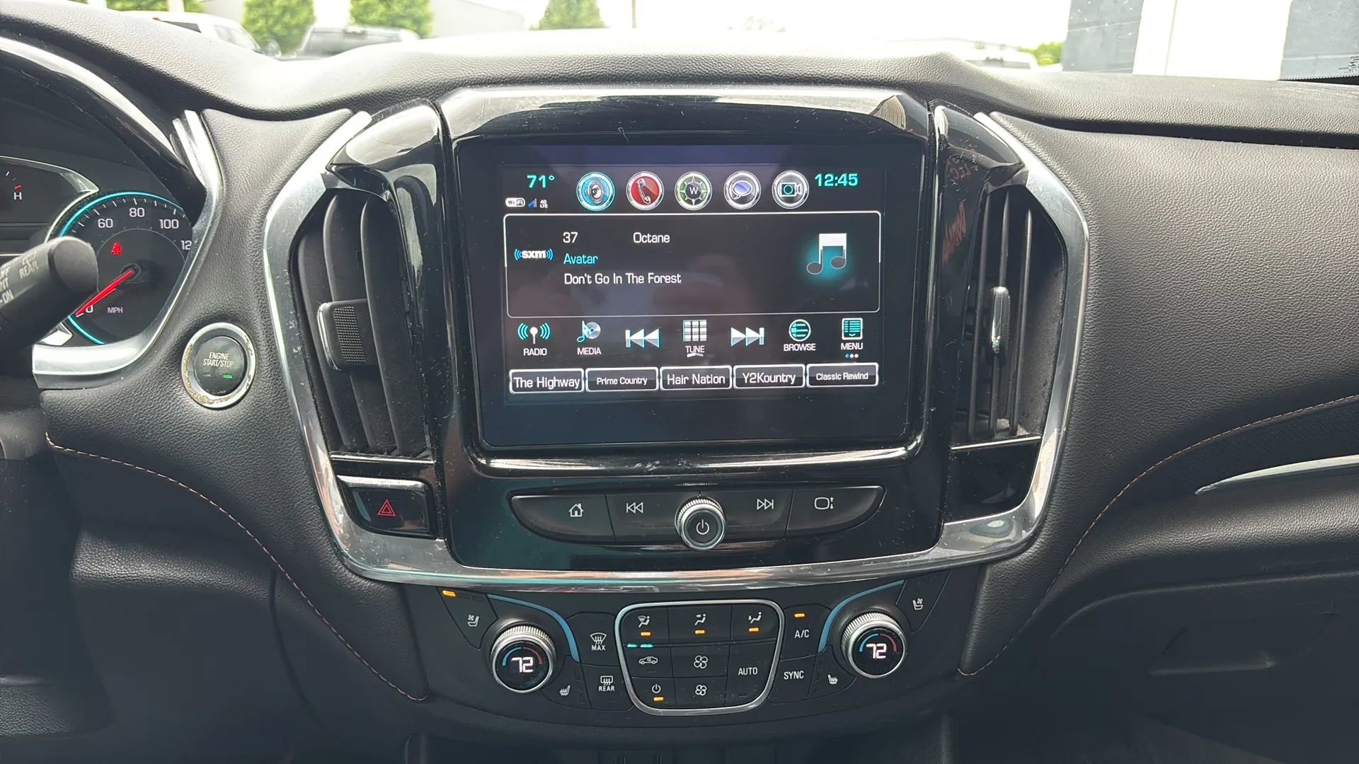 Used 2019 Chevrolet Traverse Premier w/ Redline Edition AWD/4WD image 26
