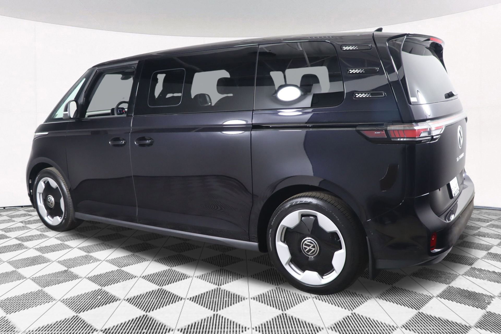 New 2025 Volkswagen ID. Buzz Pro S image 24