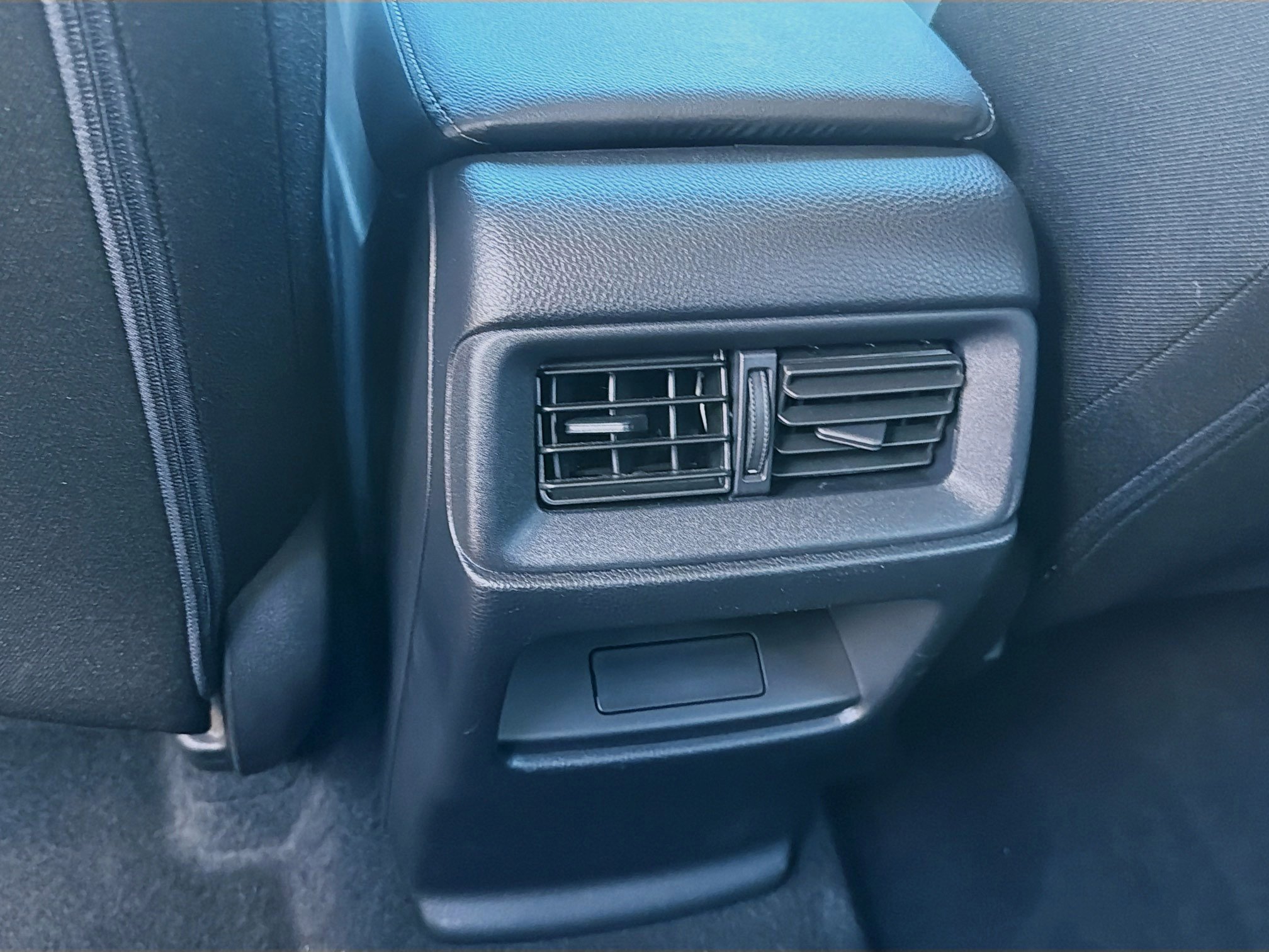 Used 2025 Honda CR-V LX image 22