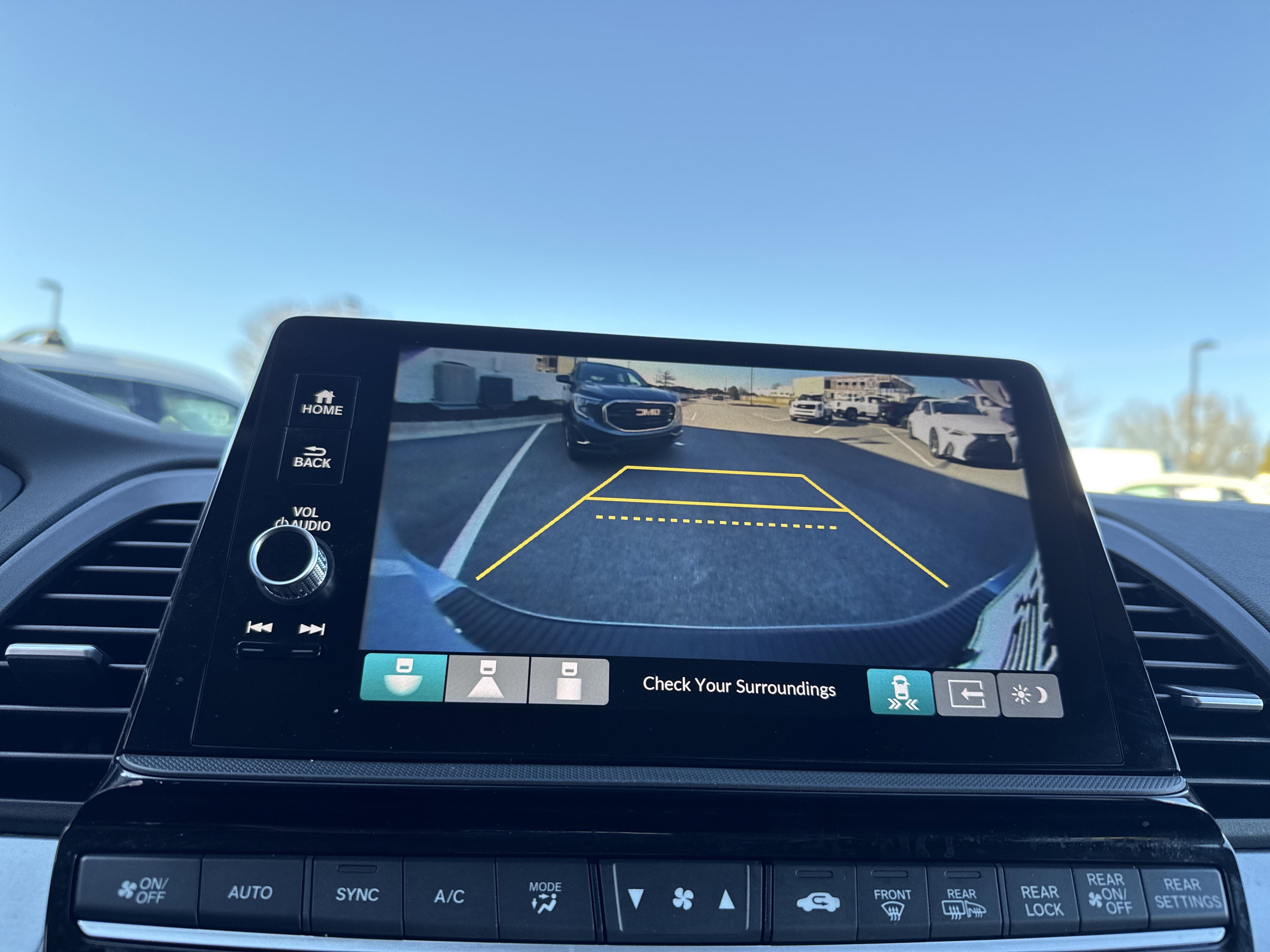 Used 2025 Honda Odyssey Touring image 26