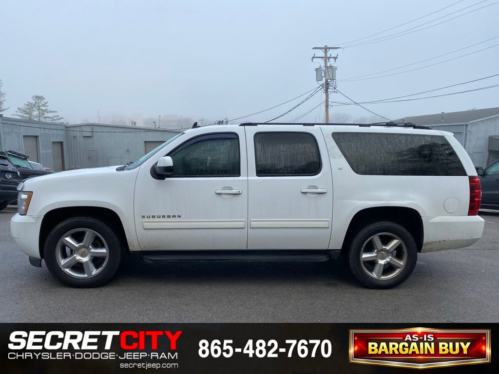 Used 2013 Chevrolet Suburban LT w/ Luxury Package image 8