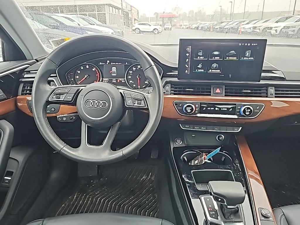 Used 2023 Audi A4 2.0T Premium w/ Convenience Package image 2