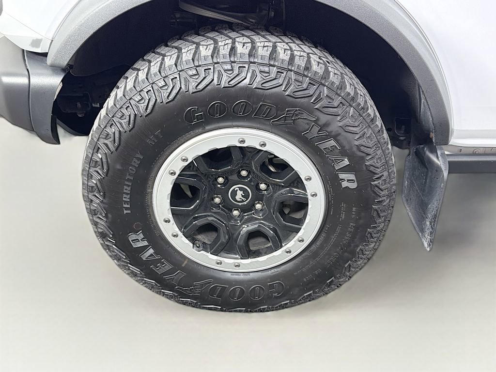 Used 2023 Ford Bronco Badlands image 32