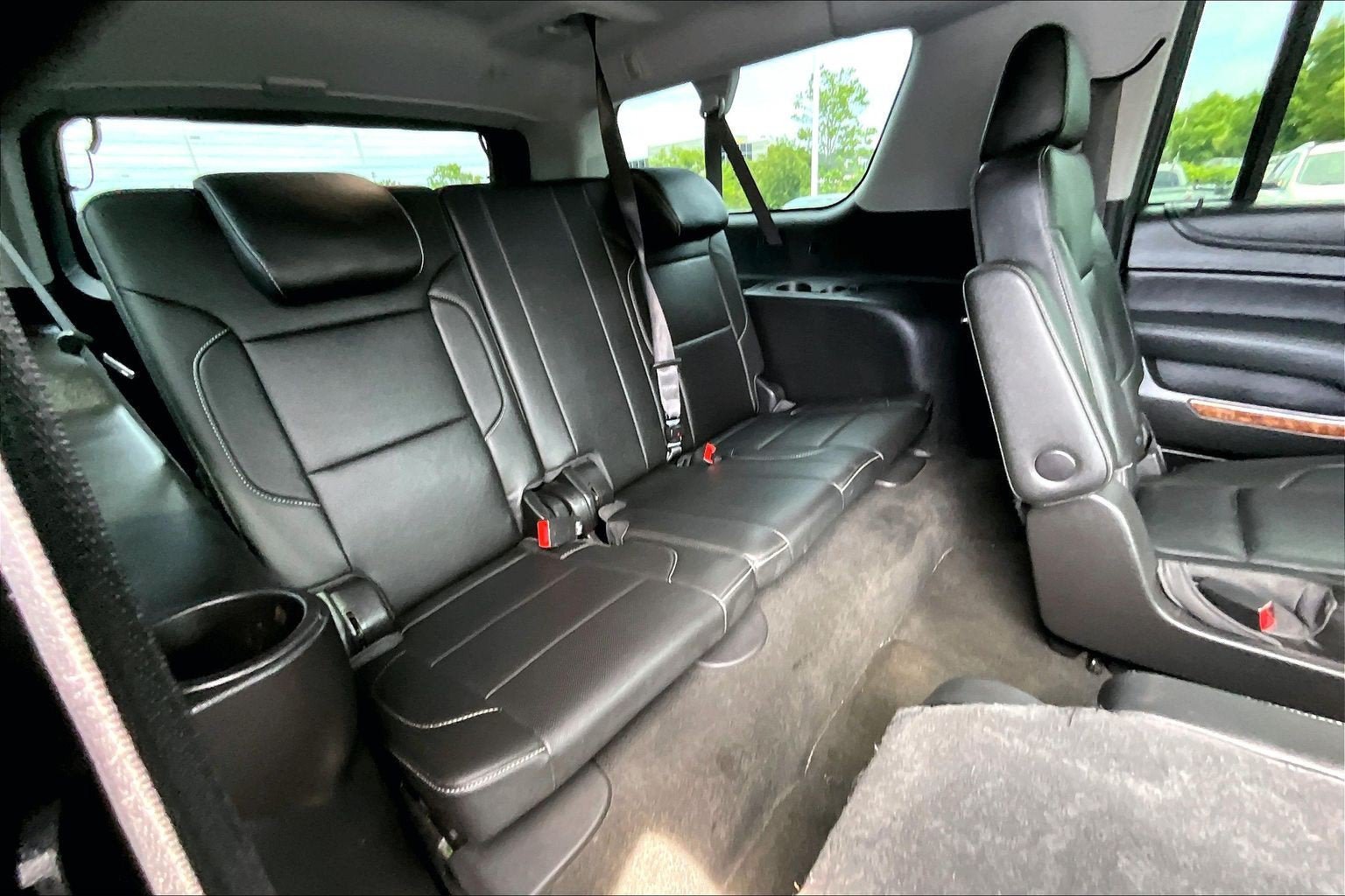 Used 2018 Chevrolet Suburban Premier AWD/4WD image 27