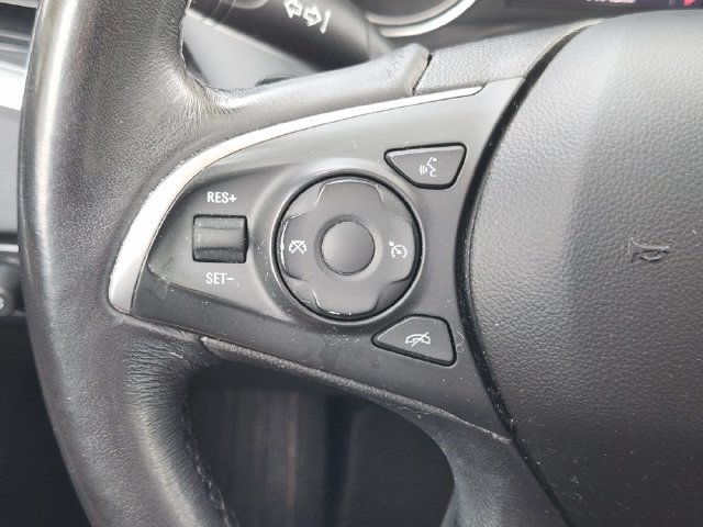 Used 2021 Buick Enclave Essence w/ Sport Touring Edition FWD image 27