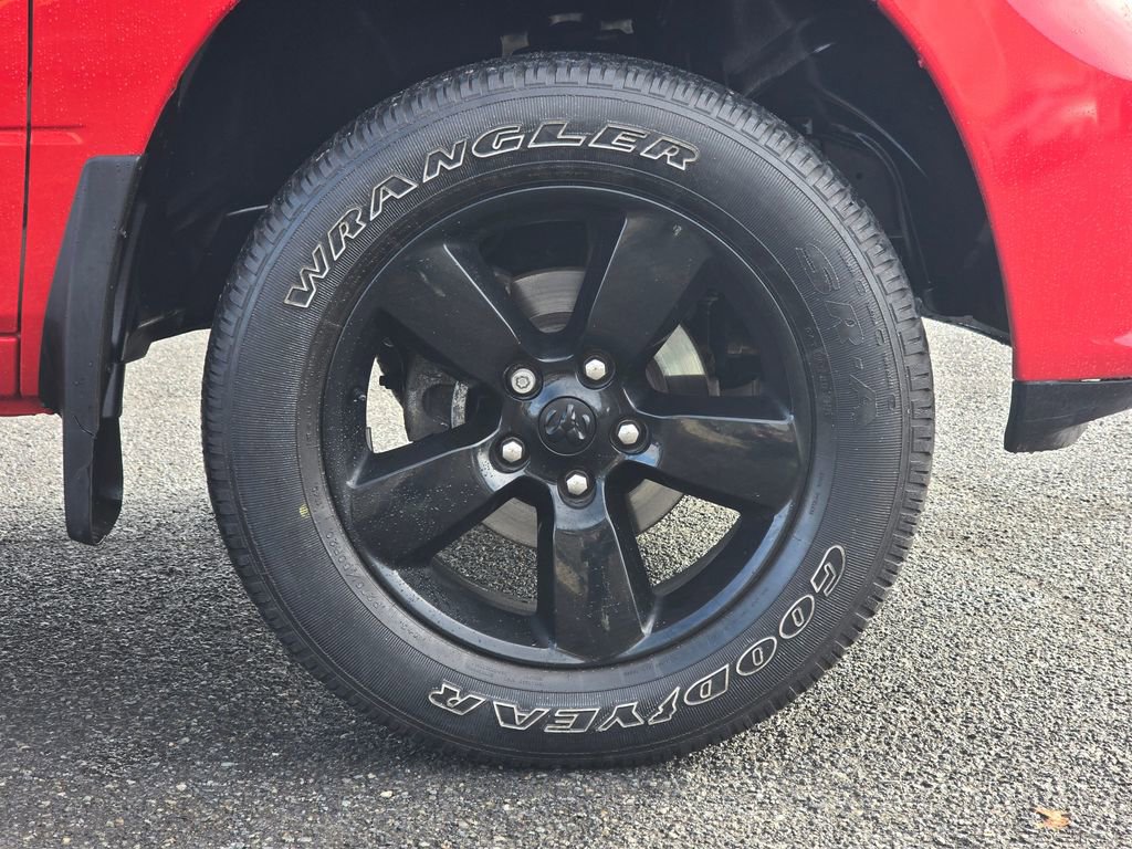 Used 2023 RAM 1500 Express w/ Wheel & Sound Group image 9