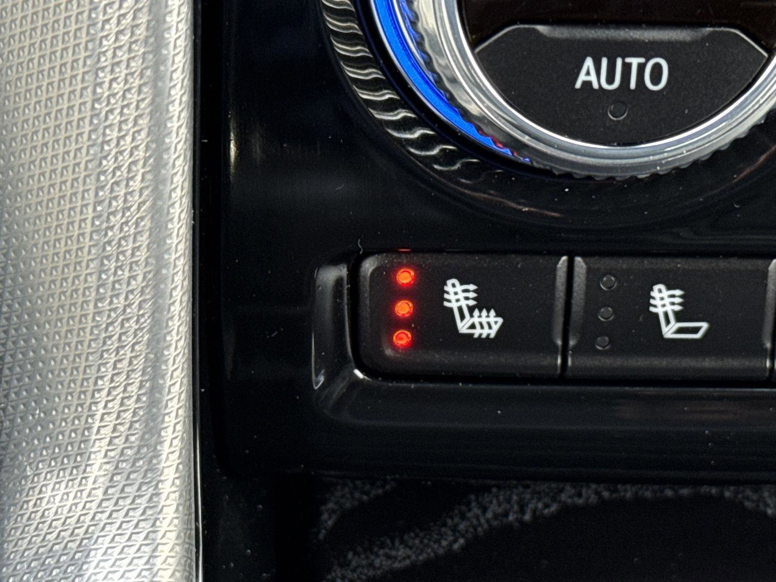 Used 2023 GMC Yukon Denali image 22