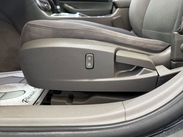 Used 2015 Chevrolet Malibu LS w/ Protection Package FWD image 12