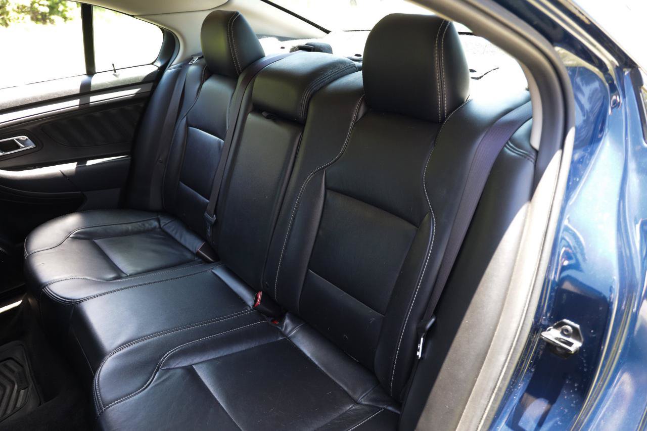 Used 2012 Ford Taurus SEL FWD image 8