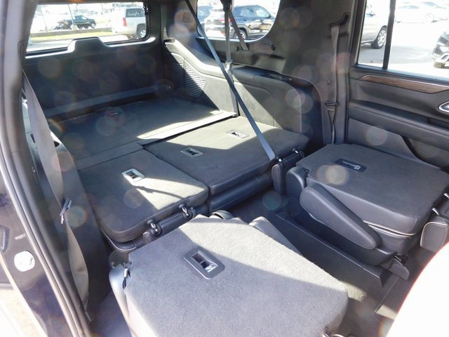 Certified 2023 Chevrolet Suburban Premier image 33